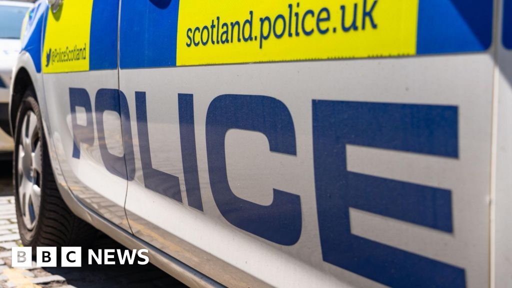 Man in hospital after three-vehicle crash on South Uist
