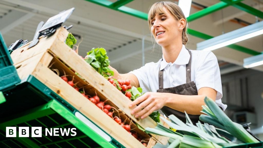 Employment Rights Bill: Business groups urge changes to reforms