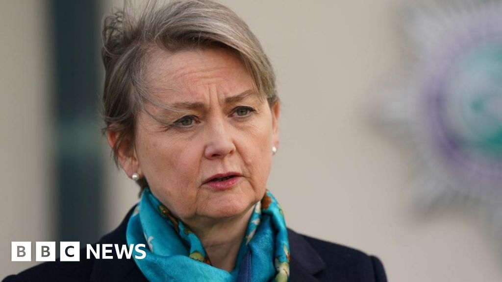 Yvette Cooper yet to agree deal three days before spending review