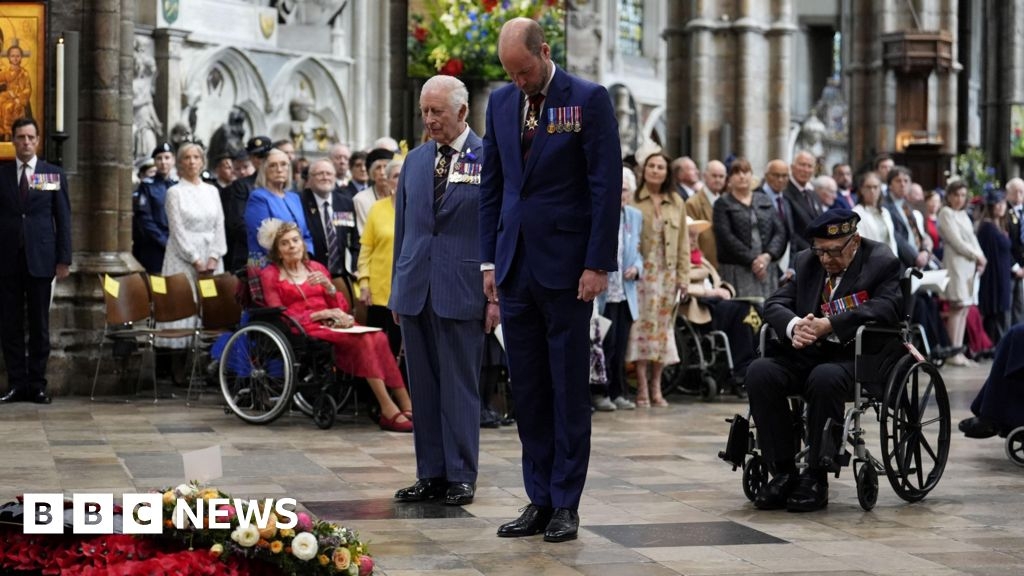 VE Day: Winston Churchill's descendant issues call to 'pray for peace'