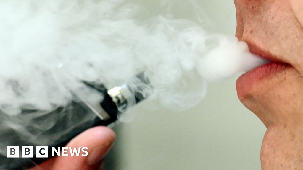 Disposable vape ban: Help young vapers and don't judge, Liverpool medic says