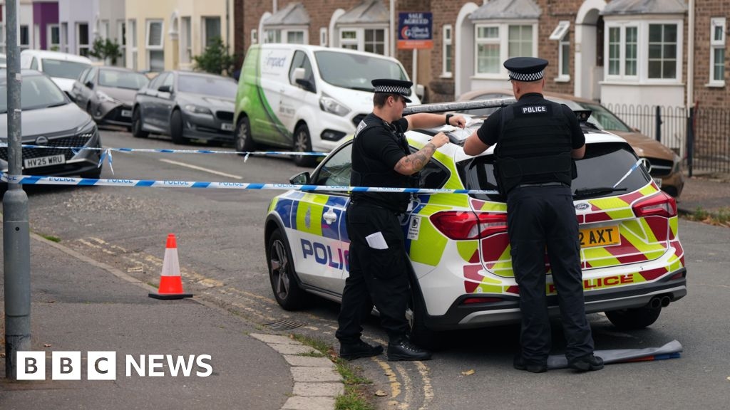 Worthing man, 18, in hospital after Bognor Regis stabbing