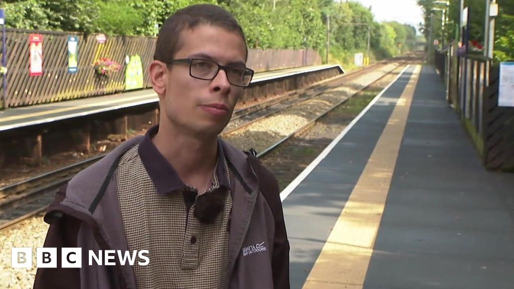 Campaigner calls for step-free access at more railway stations