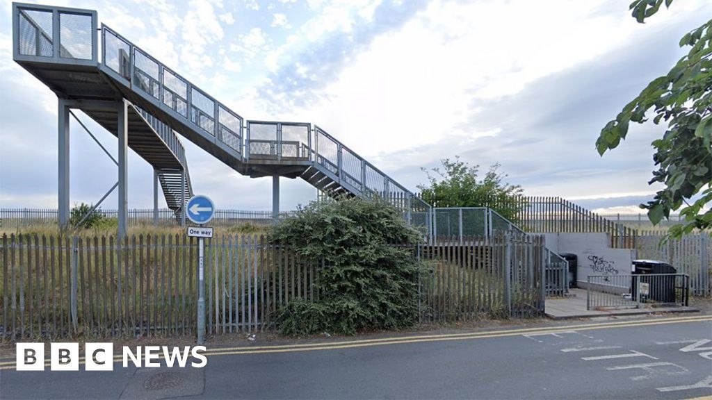 Calls for better street lighting in Cleethorpes steps up