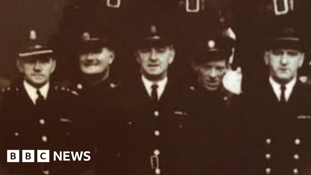 Elizabeth Emblem awarded to Manx firefighter killed on duty 1965
