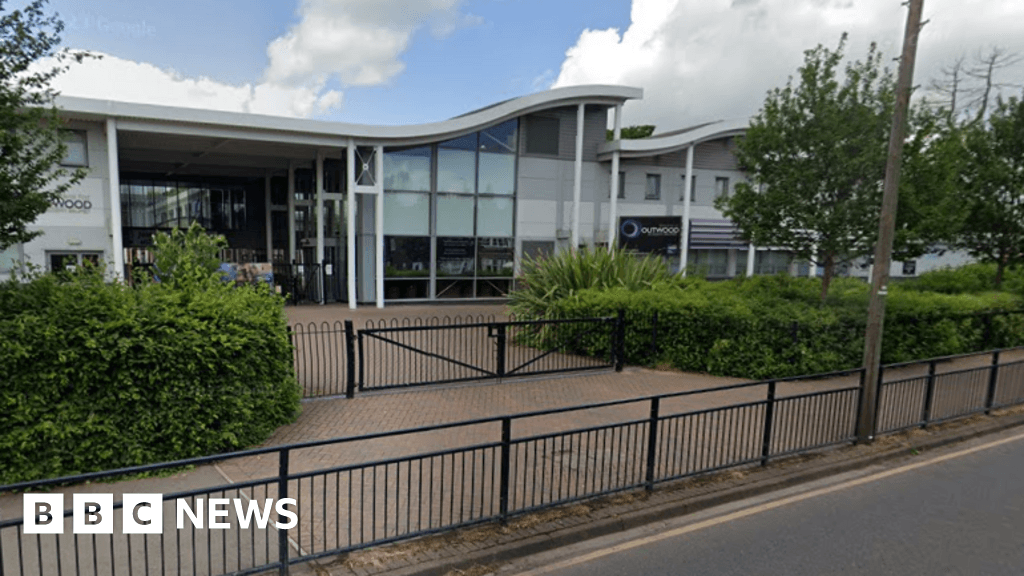 Scunthorpe: Teaching union to ballot staff for strike action