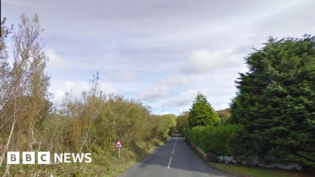 Road closed in south of the island for tree felling