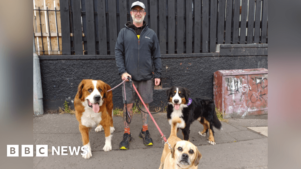 5G masts: West Belfast residents fear and stress over phone signal
