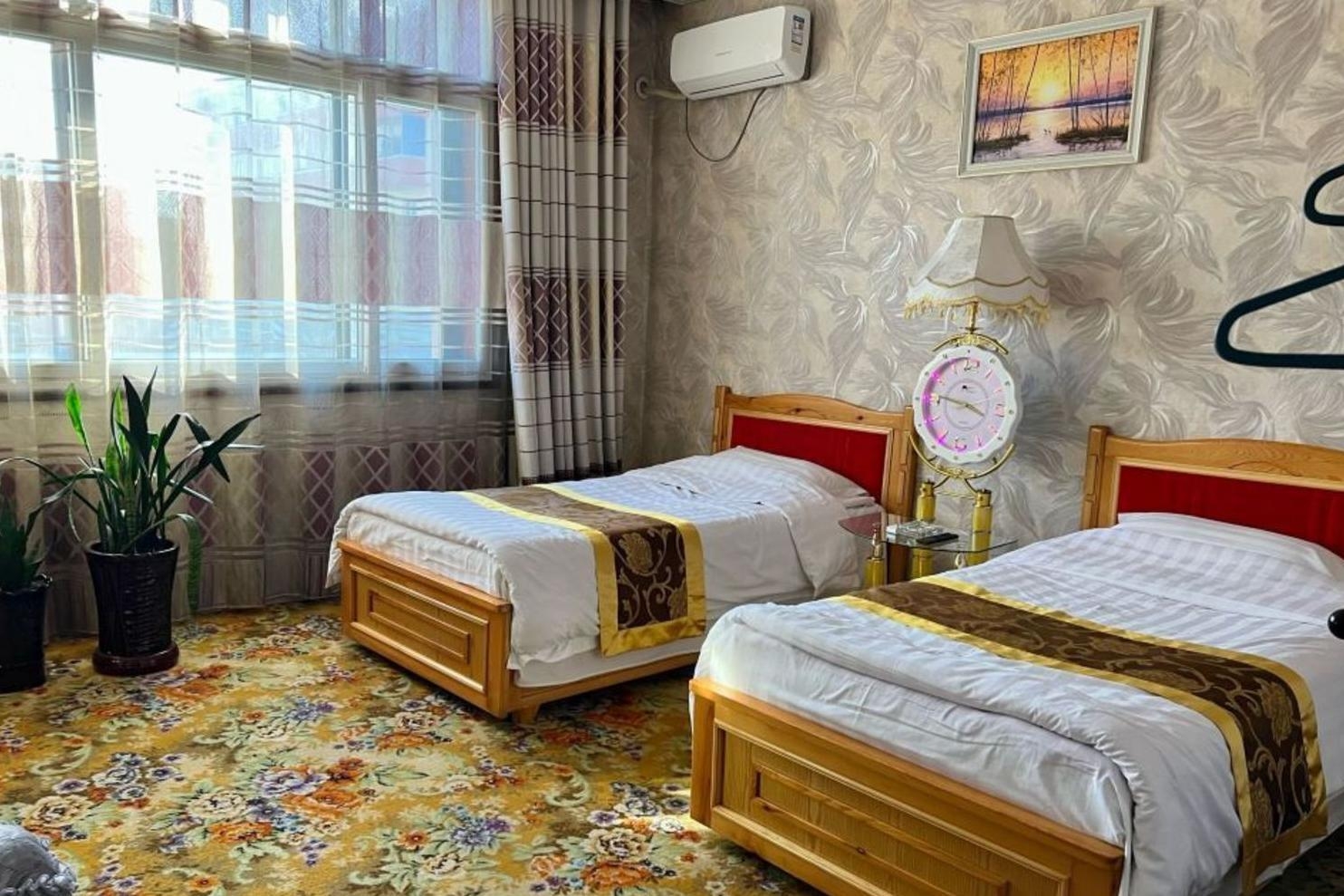 سائحون بريطانيون سُمح لهم بالسفر مجددا إلى كوريا الشمالية، فماذا رأوا هناك؟