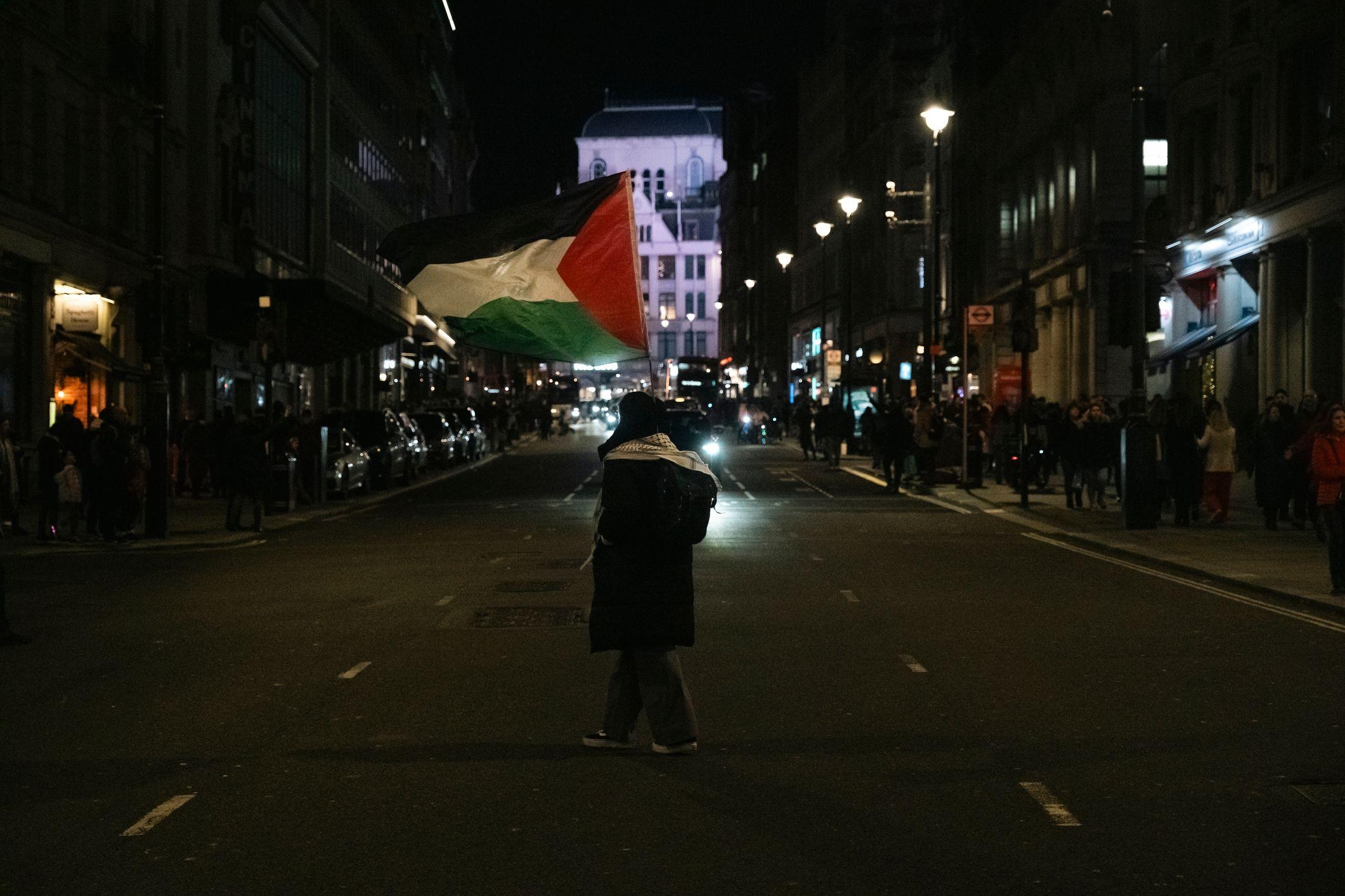 هل تعترف بريطانيا بعد فرنسا بدولة فلسطينية؟- الإندبندنت