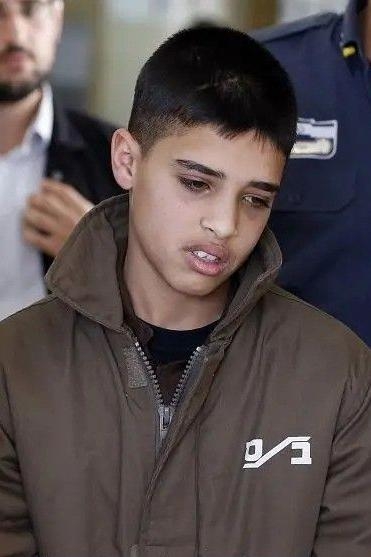 "الزنزانة ابتلعته وهو طفل"، كيف تفاعلت مواقع التواصل مع إفراج إسرائيل عن الشاب الفلسطيني أحمد مناصرة؟