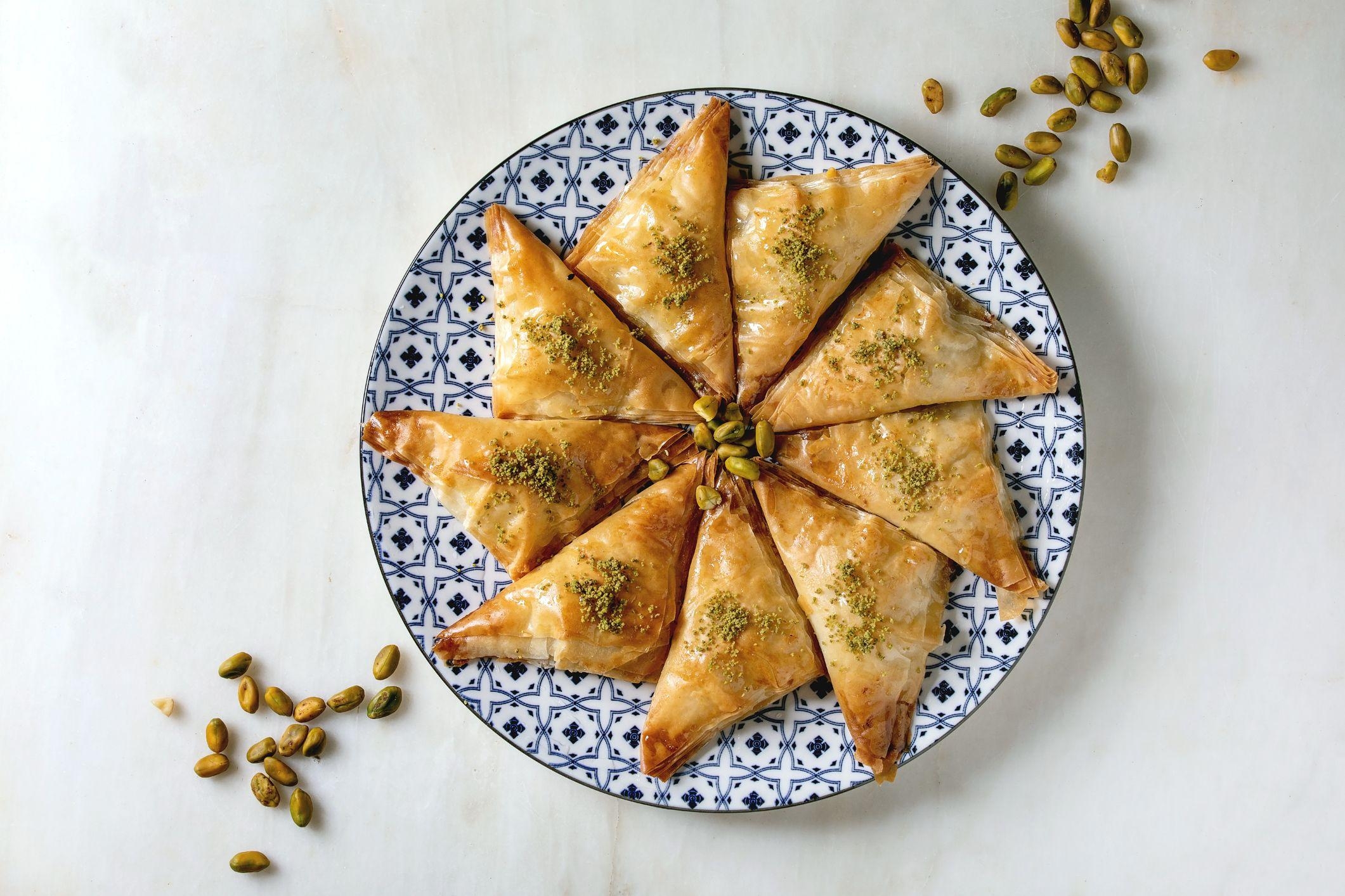 لماذا تزداد شهيتنا للحلويات في شهر رمضان؟