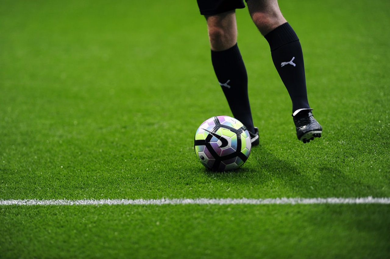 ارتفاع إيرادات كرة القدم الأوروبية إلى 43 مليار دولار بدعم من توسعات الملاعب