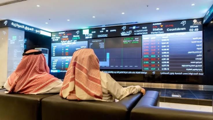 البورصة السعودية تنتعش من أدنى مستوياتها في عام ونصف