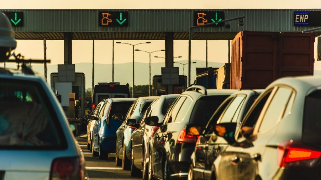 FASTag-based annual pass for private vehicles to roll out from August 15