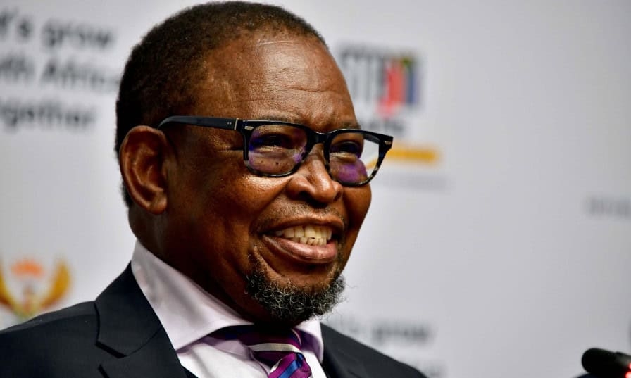AA calls for transparency about fuel price calculations, criticises fuel levy increase
