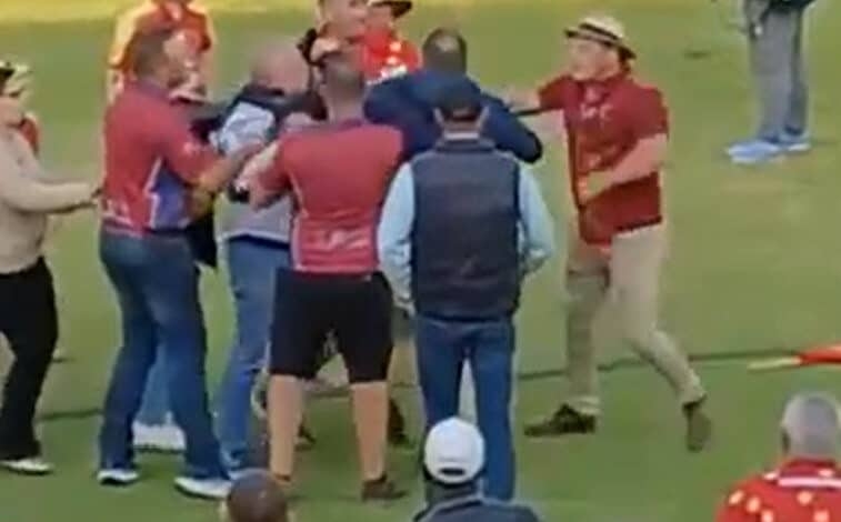 Kyk: Vuisgeveg by laerskool-rugbywedstryd ruk Vaal