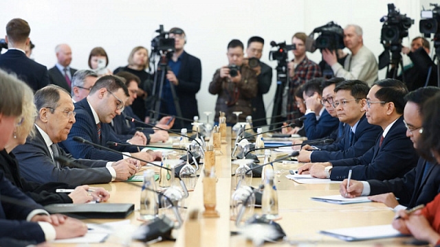 Vietnamese Foreign Minister Visits Russia to Strengthen Strategic Partnership