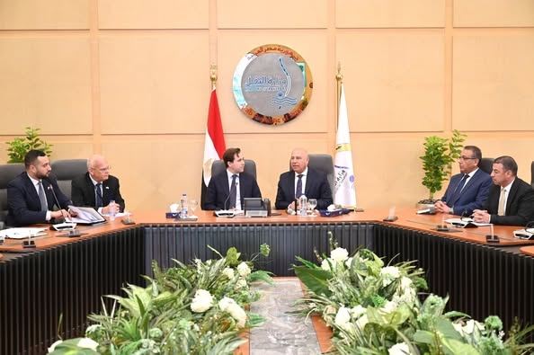 Egypt, Sweden discuss advancing local electric bus manufacturing, sustainable transport