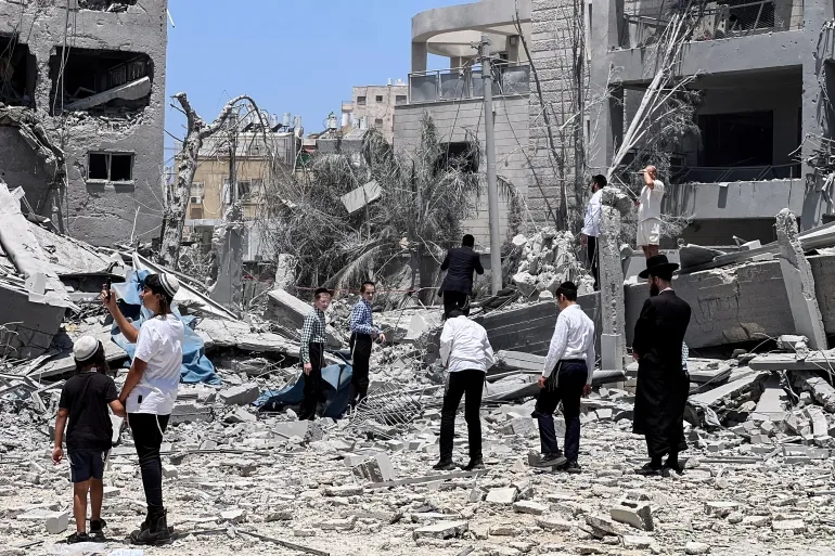 Israel–Iran conflict deepens as US weighs direct intervention