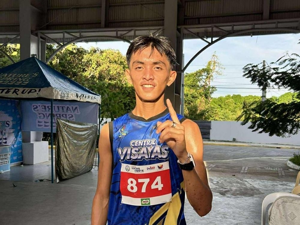 Jhul Ian Cañalita resets 27-year Palaro record in 5000m run