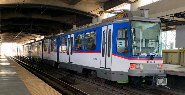 MRT-3 offers free rides on Independence Day