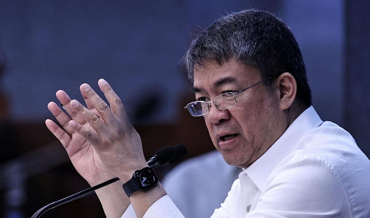 Pimentel questions schedule change in reading of impeachment raps vs. VP Sara