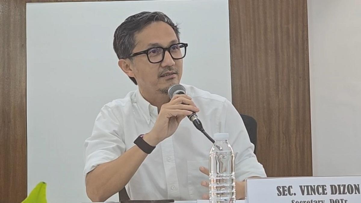 DOTr calls out MRT-7, Skyway over issues amid floods