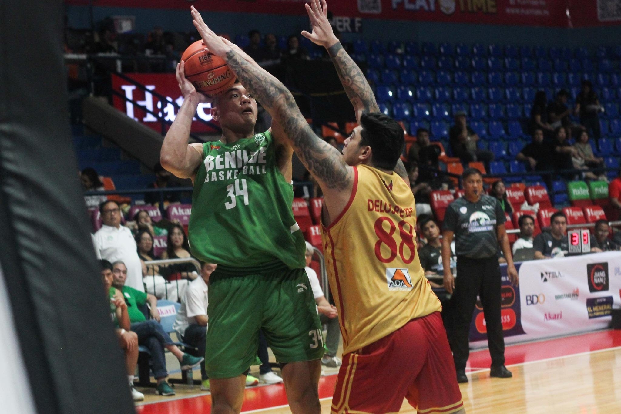 FilOil: Allen Liwag saves day as Benilde escapes Mapua in preseason tiff