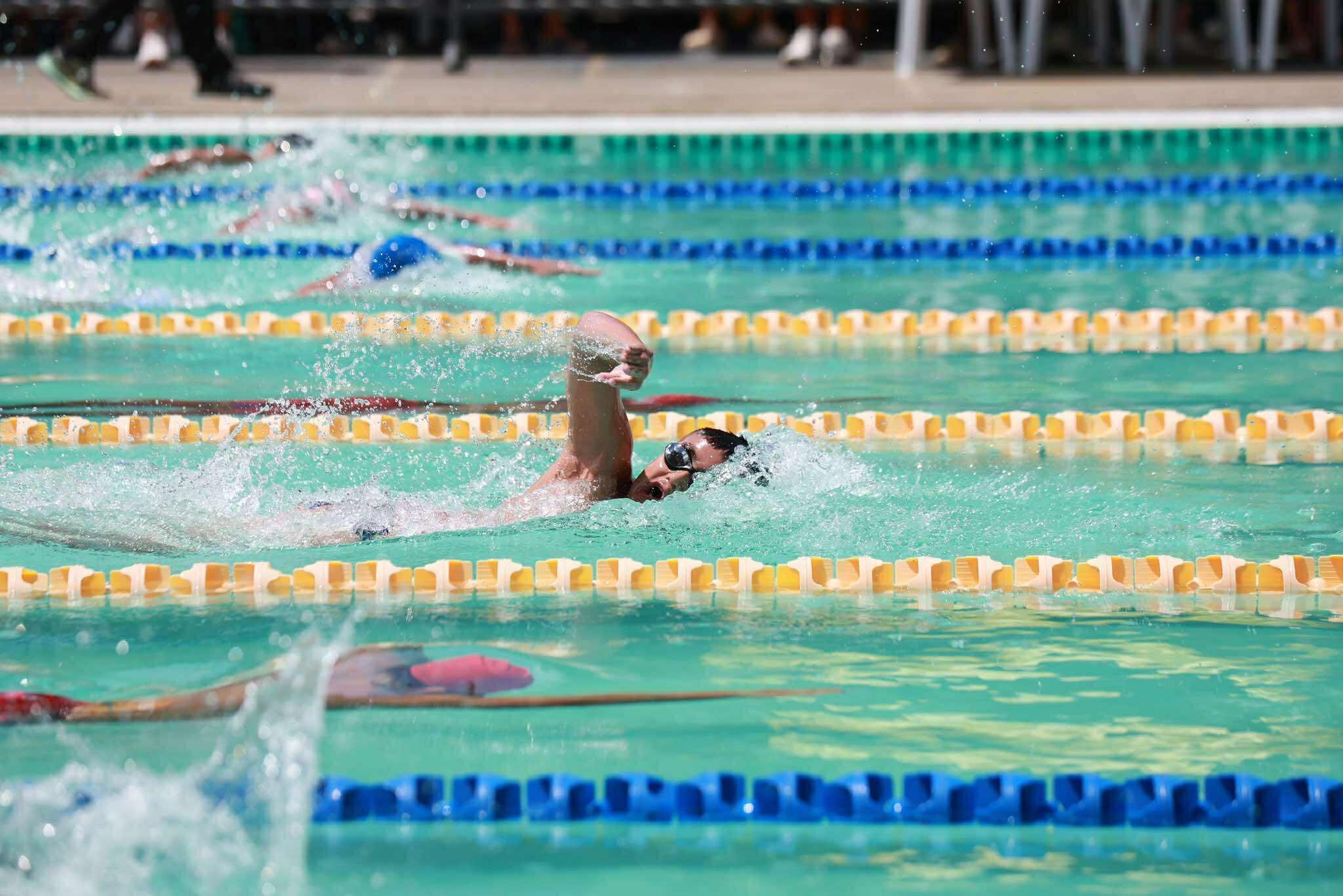 Swimmer Titus Sia breaks two Palarong Pambansa records in one day