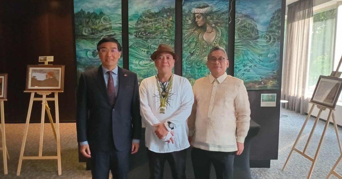 Filipino papercut artist Badz Magsumbol holds art exhibit, workshops in Belgium