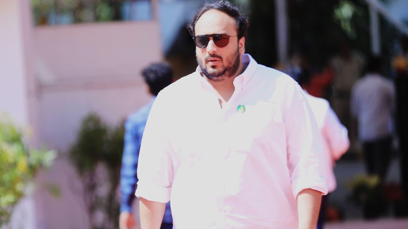 Threat emails to Zeeshan Siddique traced to server near US: Police