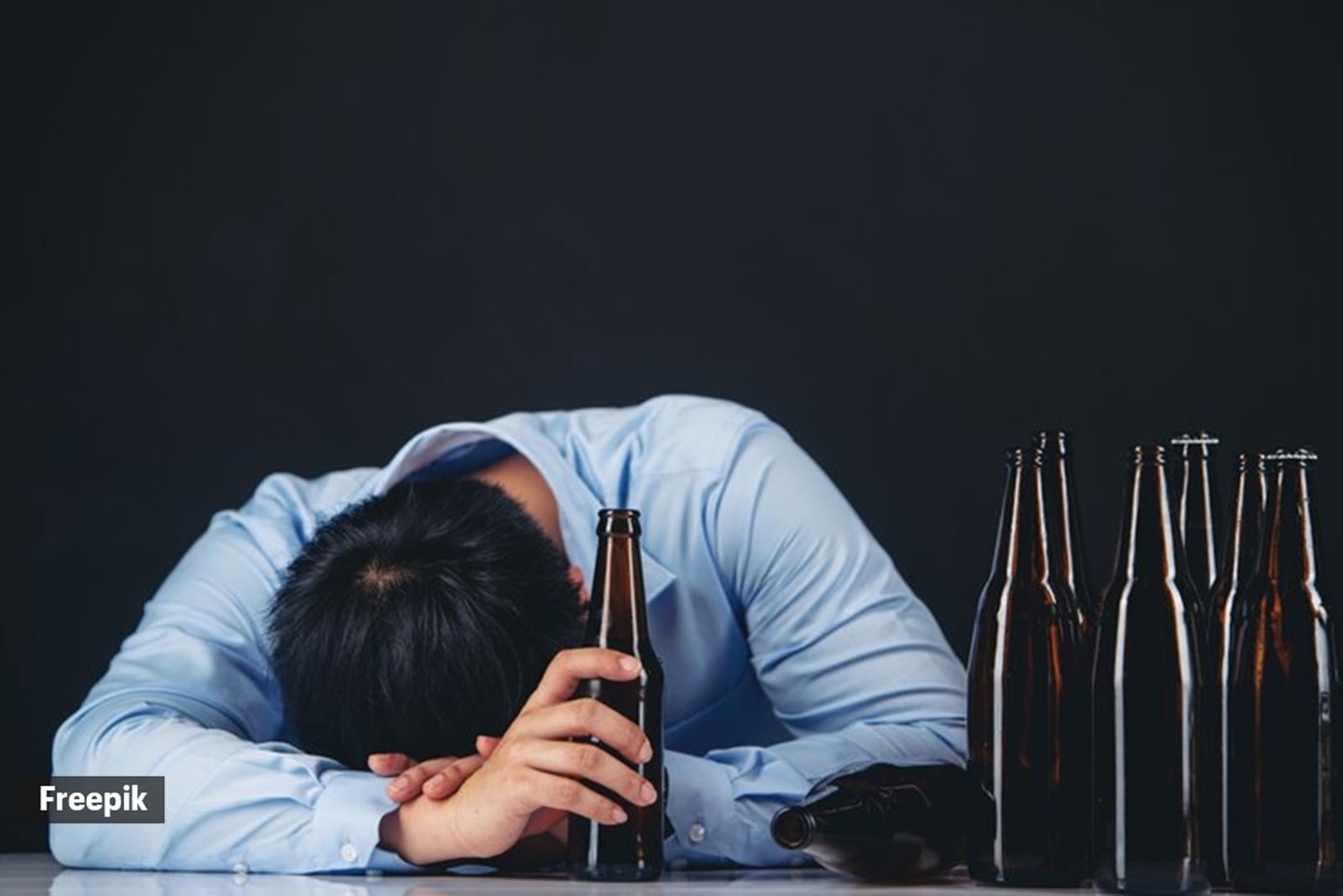 Influencer dies after chugging 2 bottles of alcohol in 20 minutes; experts explain what went wrong