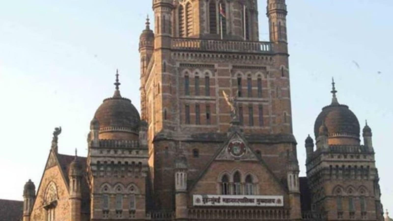 BMC completes 30% desilting, task to be completed in one month