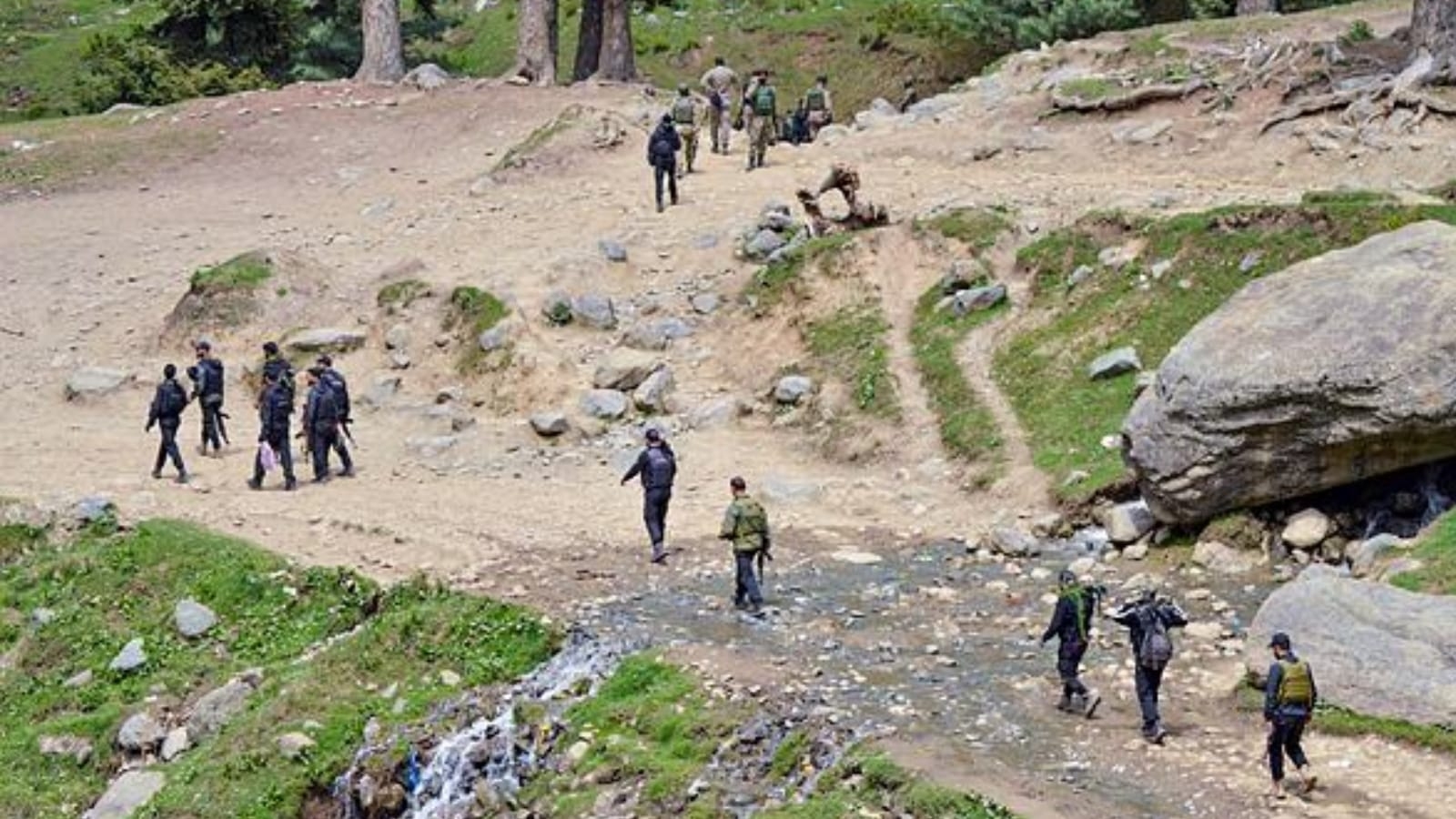 Those responsible for Pahalgam terror attack should be ‘publicly hanged': Shahi Imam of Punjab