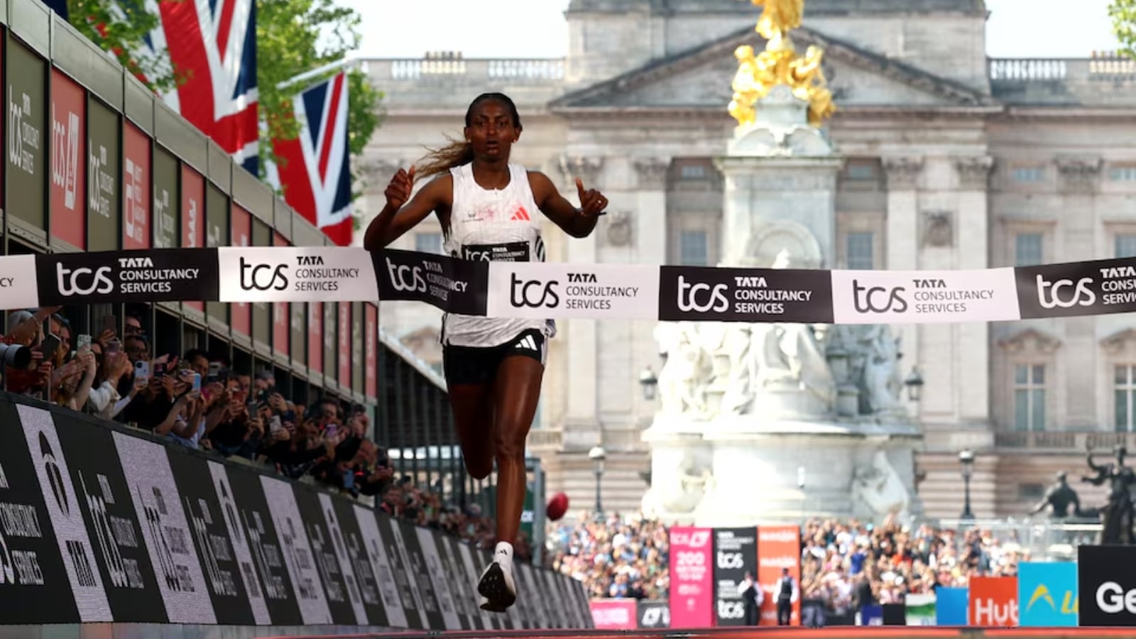 Tigst Assefa sets women's-only marathon world record at London: still 25 seconds slower than Radcliffe's 2003 mark in mixed race