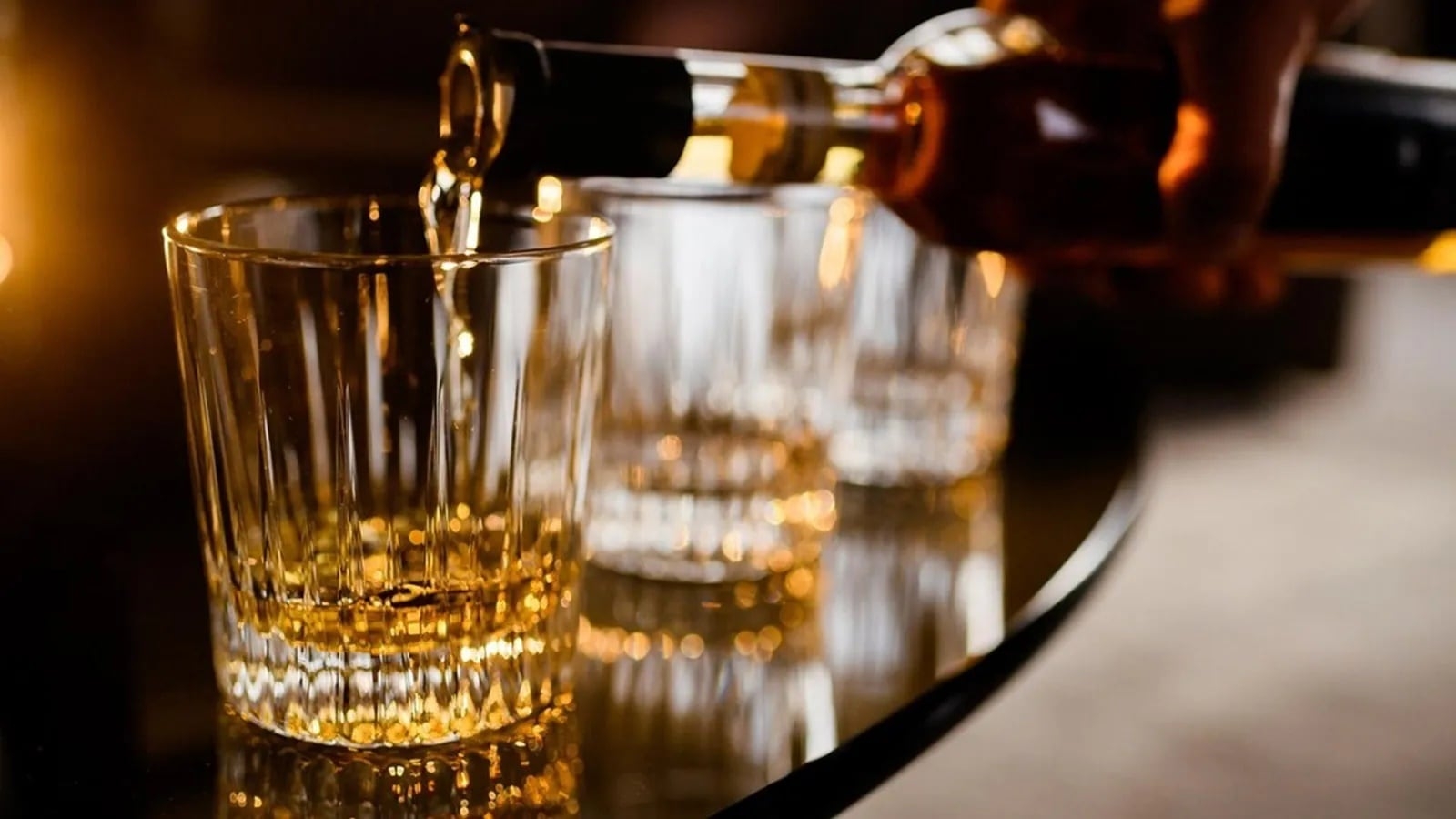‘That next-day blah after drinking?': Celebrity nutritionist highlights alcohol's devastating impact on sleep