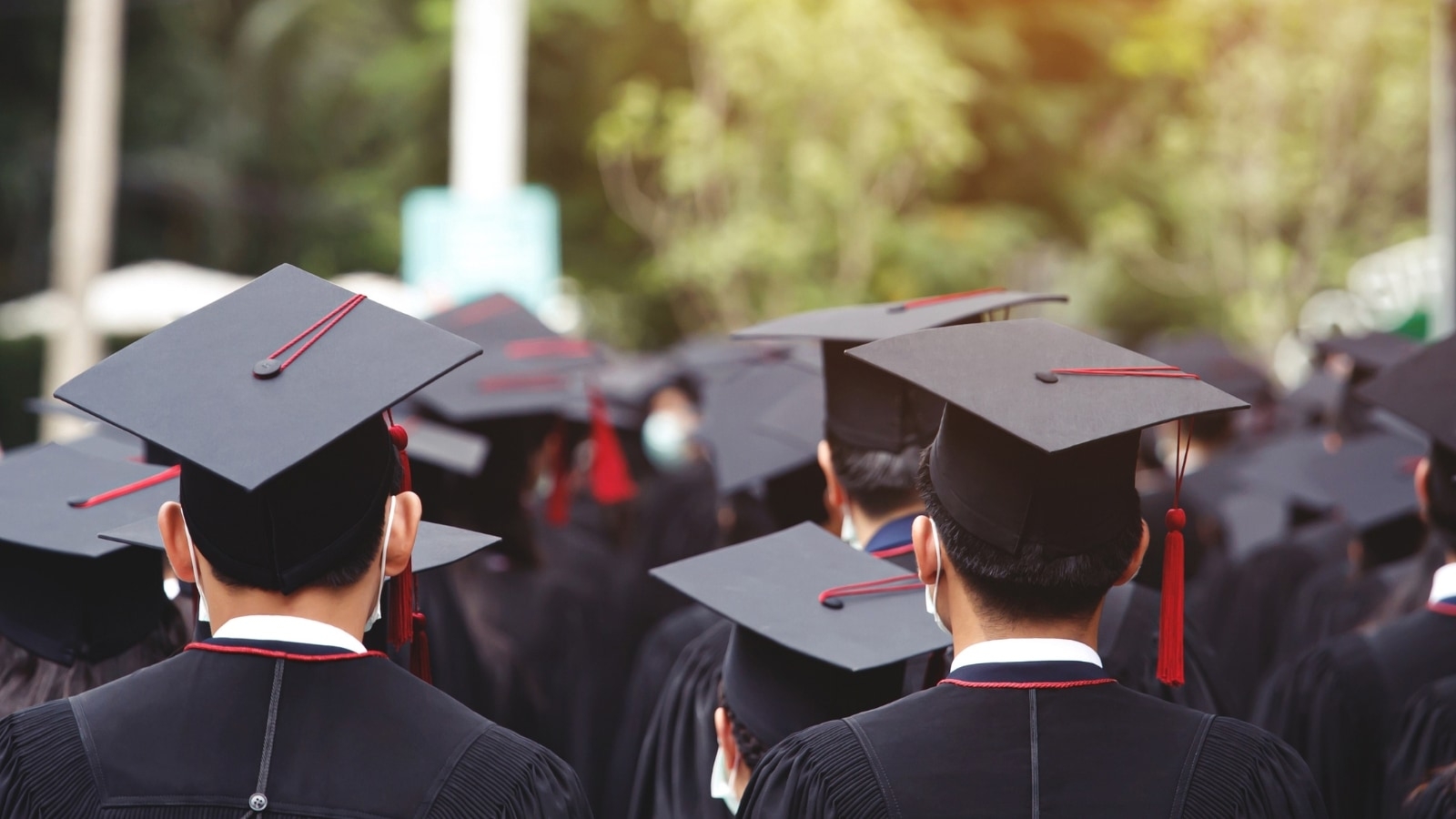 Navigating the UK Job Market: How to expand your chances of employment