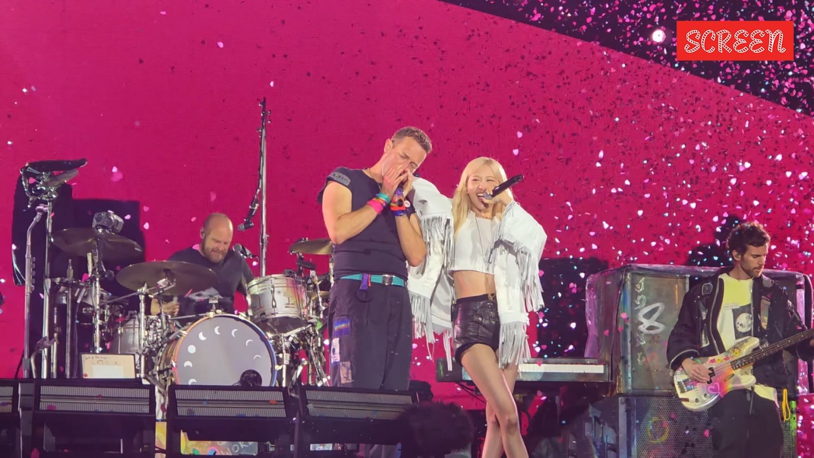 BLACKPINK's Rose joins Coldplay on stage to sing ‘APT', ‘moved' Chris Martin asks for a second round: ‘Iconic'