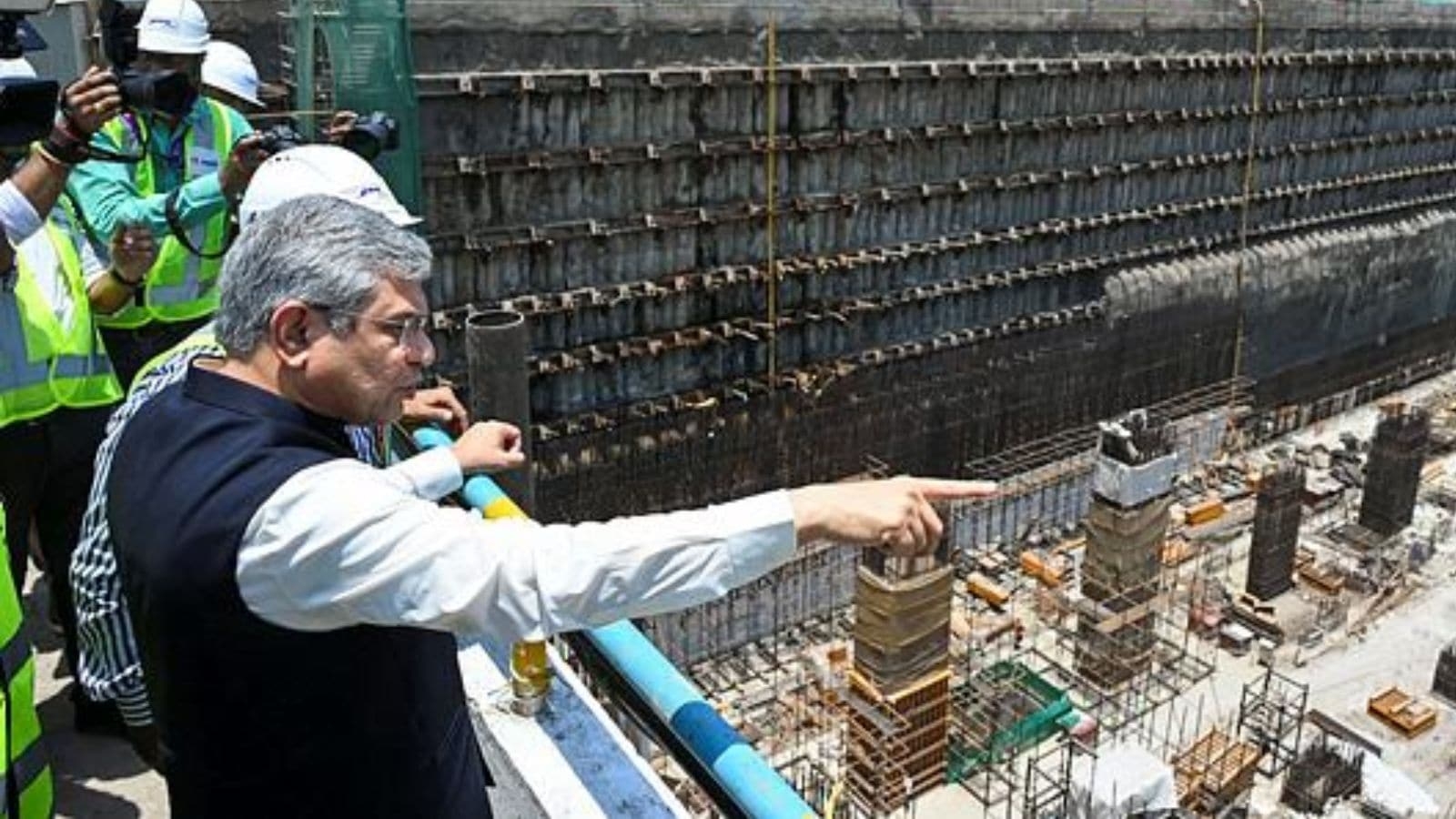 Railway Minister Ashwini Vaishnaw flags off Pune-Jodhpur Express, promises redevelopment of Pune station