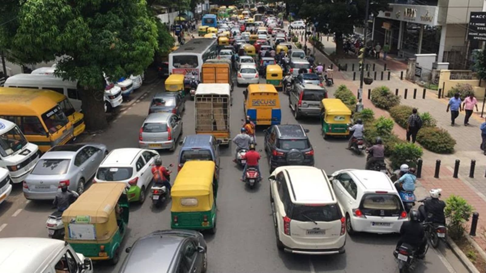Bengaluru businessman fined Rs 38 lakh for evading road tax for Rolls-Royce cars linked to Amitabh Bachchan, Aamir Khan