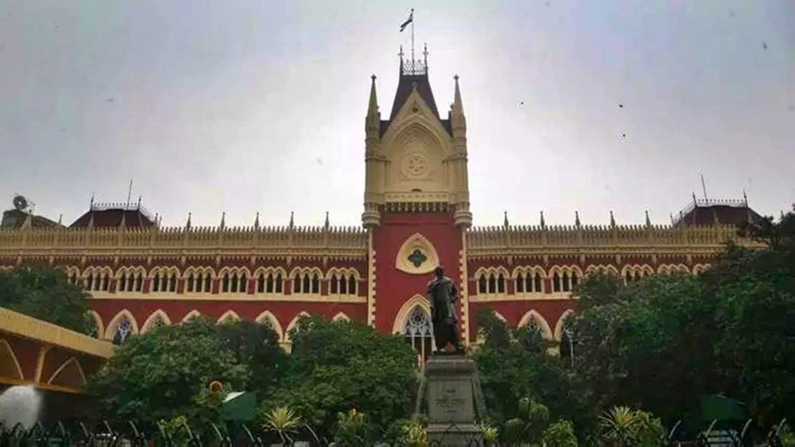 Police strength less, now is the time to hire more: HC to govt on Murshidabad violence