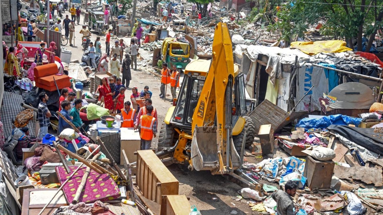 Over 5,000 homeless as Chandigarh administration razes 2,500 shanties in Janta Colony