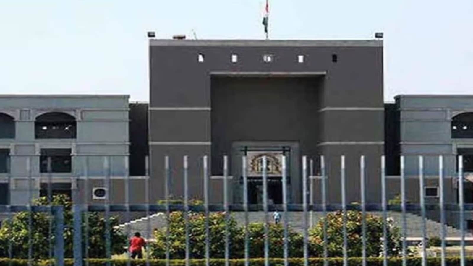 Criminal breach of trust FIR: High Court stays disciplinary action against Jamnagar police inspector