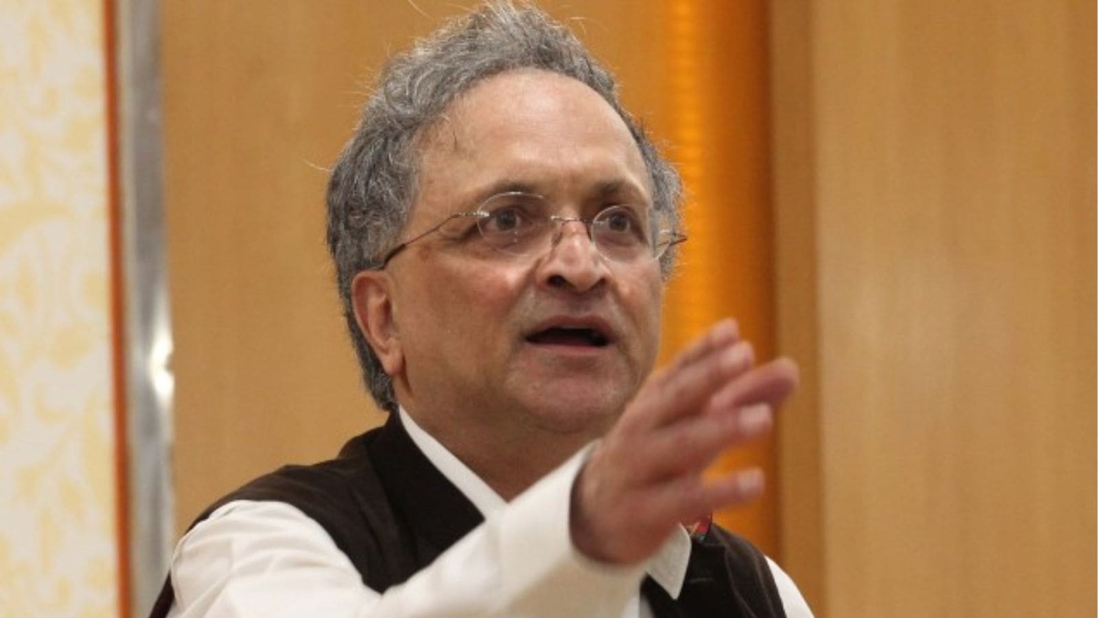 ‘Sardar Patel, Nehru put aside differences to unite India': Historian Ramachandra Guha