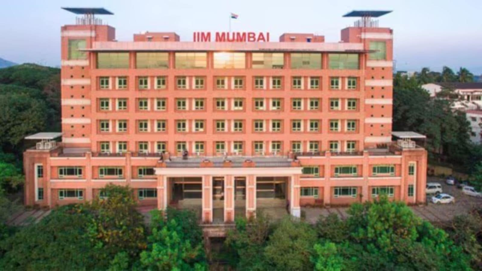 IIM-Mumbai, CAG offers short course on capacity building programme on Oil and Gas supply chain auditing