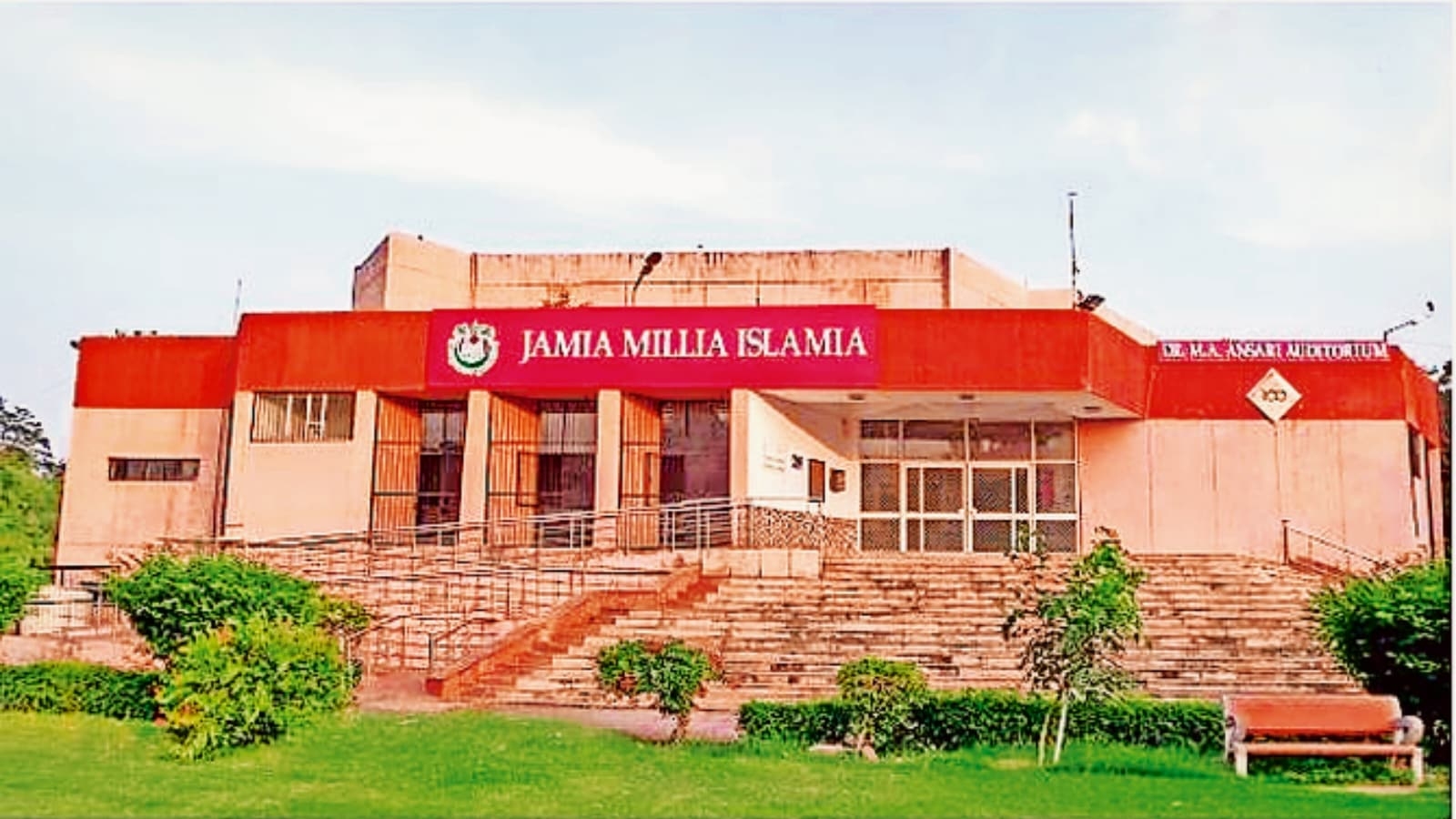Concern over Jamia Millia Islamia's financial health, slow pace of development projects in focus as V-C meets Pradhan