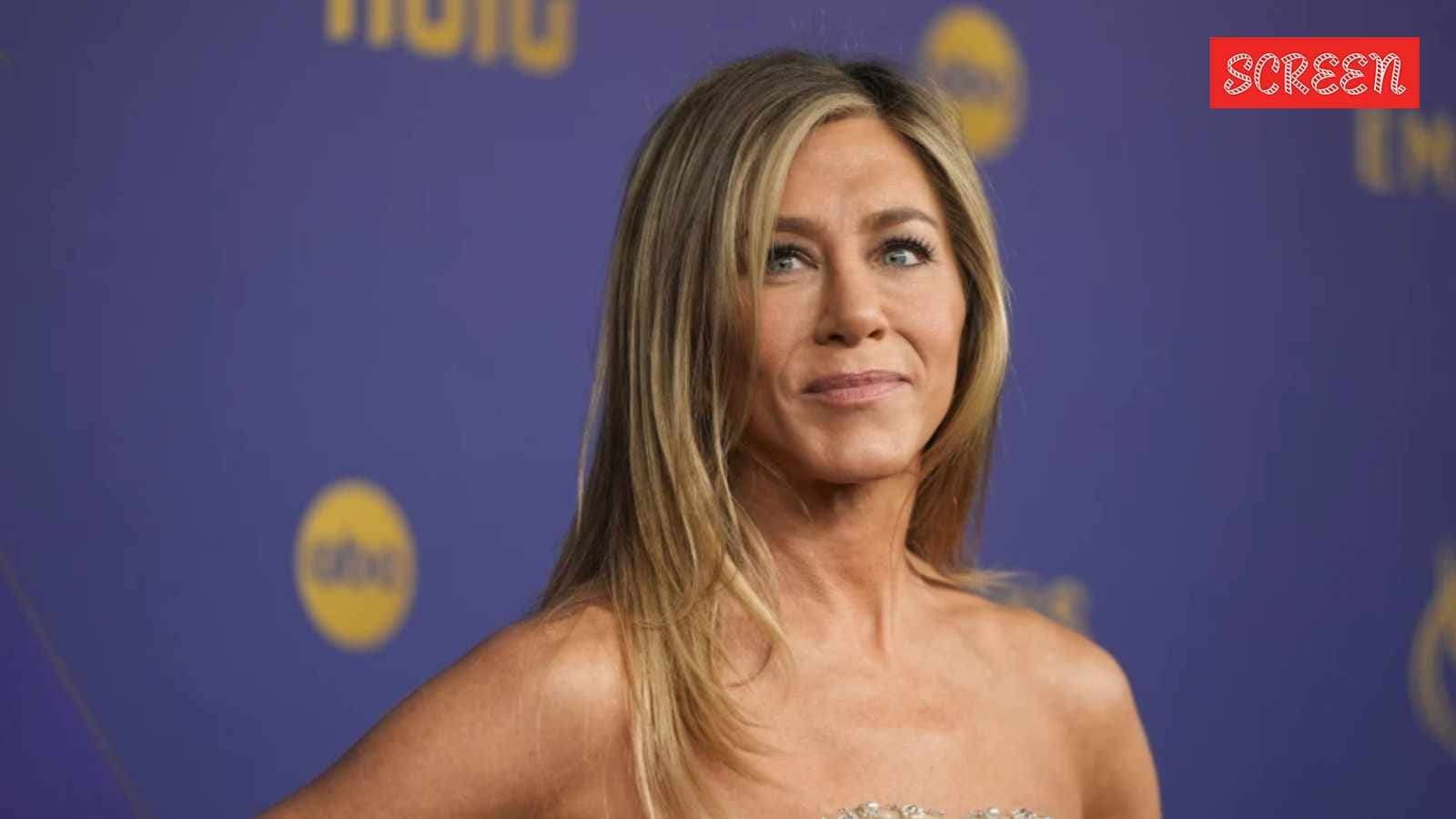 Man crashes car into front gate of Jennifer Aniston's Los Angeles home while she was inside, gets arrested