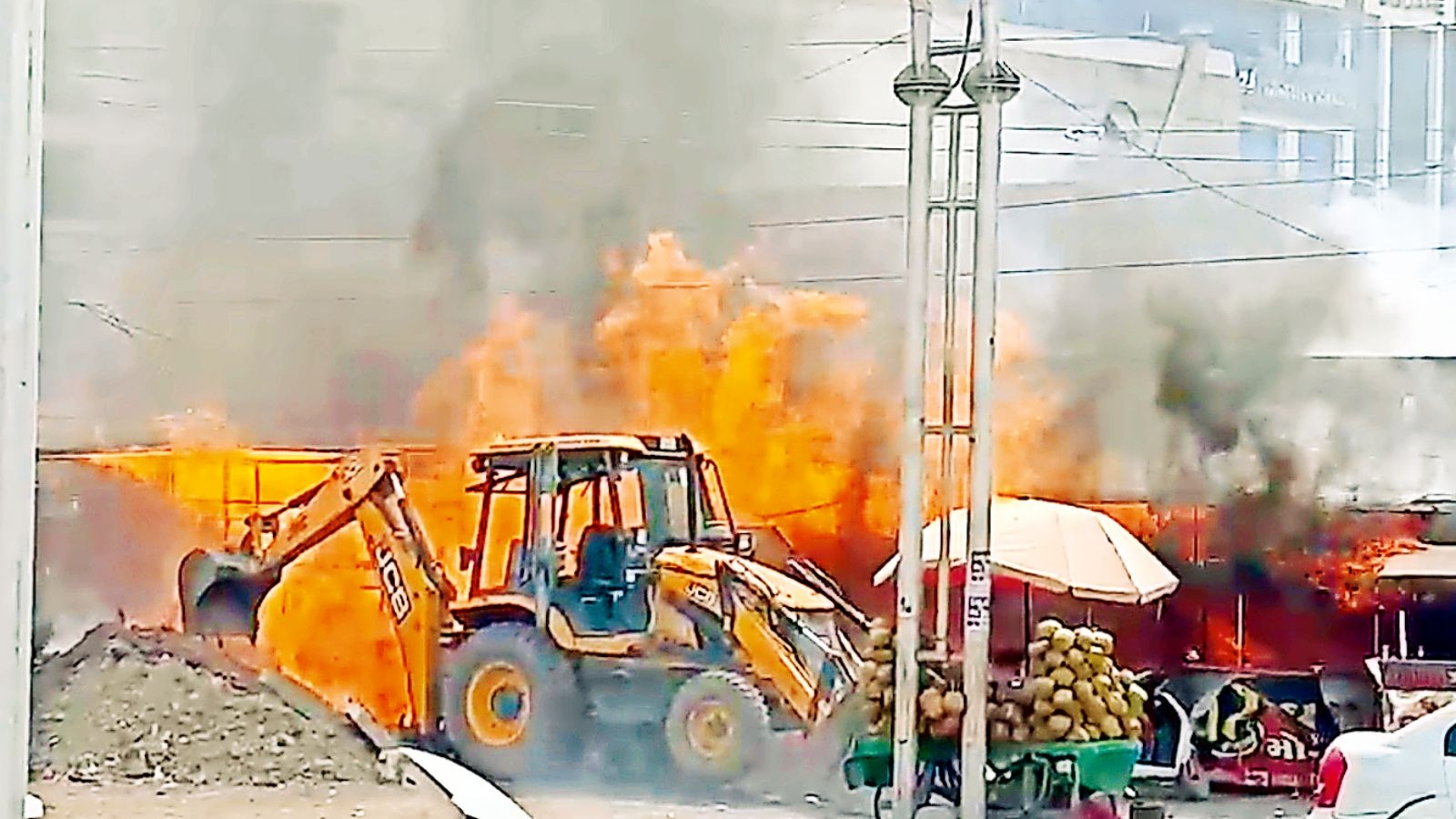 2-year-old among three dead as ruptured gas line sparks fire in Junagadh, 1 held