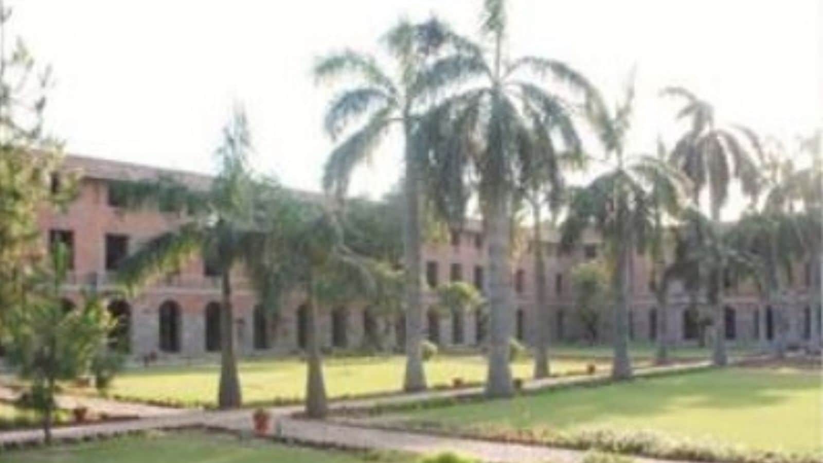 After Ziddi Girls controversy, Miranda House is coming up with a filming policy